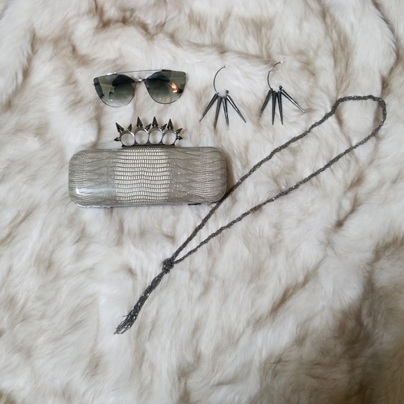 Crossbody Rocker Purse - Picture 6 of 7